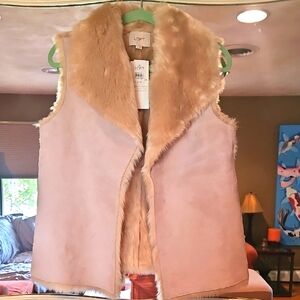 LOFT Women's Reversible Beige Faux Fur Vest: Size Small